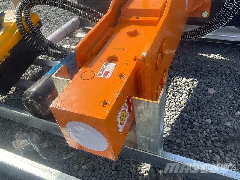 Landhonor SHB-11-53D Hydraulic Skid Steer Breaker (Unused) Hamers en brekers