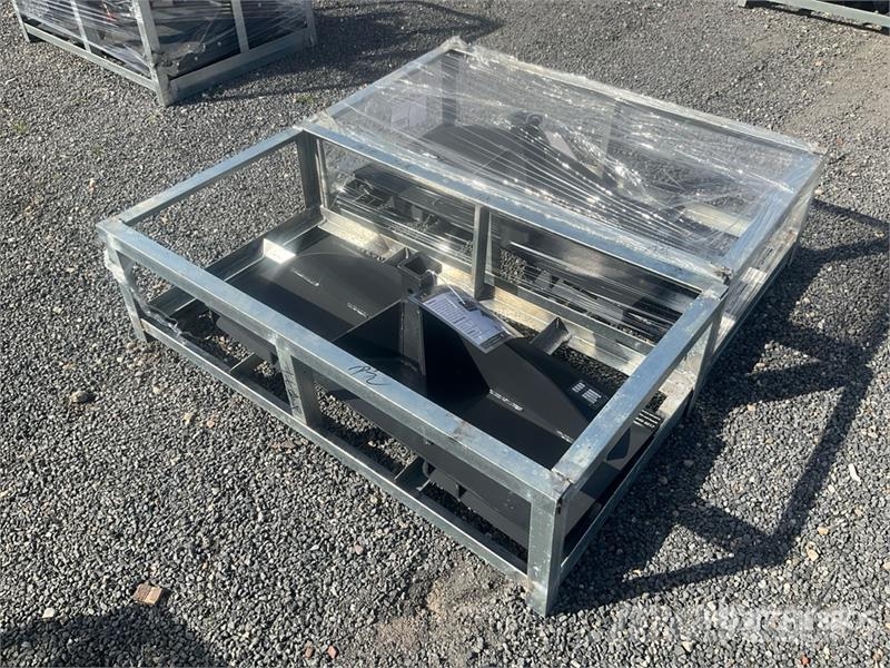 Landhonor UHA-16-3000G Qty of 2 Utility Skid Steer Hitch Rec Snelkoppelingen