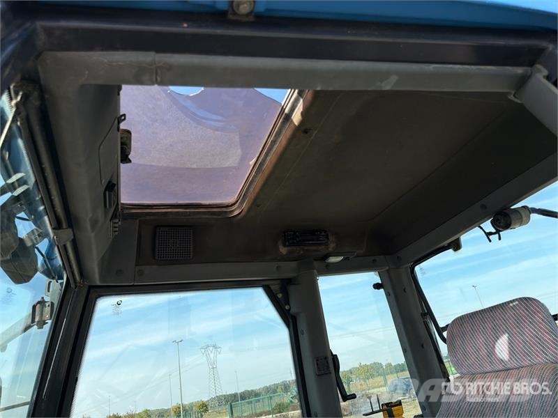 Landini LEGEND 145 DT 4WD Tractor Traktorok