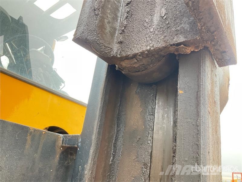 Lansing Hercules 715 15000 kg 4x2 Rough Terrain Forklift Навантажувачі підвищеної прохідності