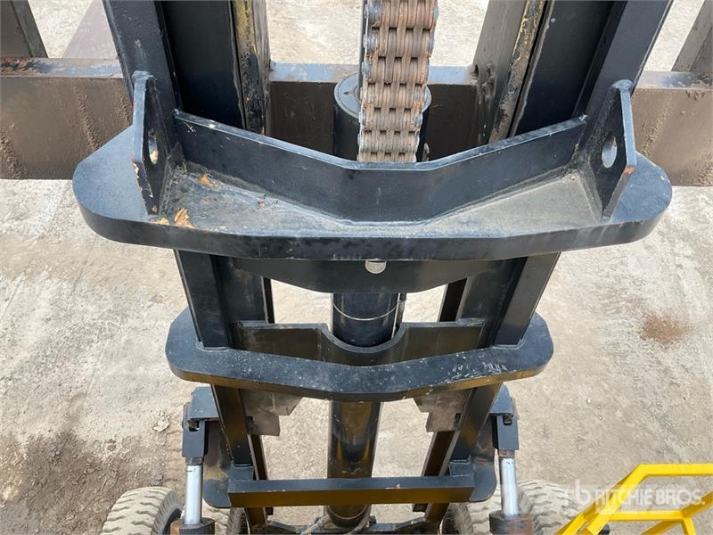 Lansing Hercules 715 15000 kg 4x2 Rough Terrain Forklift Навантажувачі підвищеної прохідності