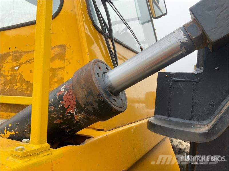 Lansing Hercules 715 15000 kg 4x2 Rough Terrain Forklift Навантажувачі підвищеної прохідності