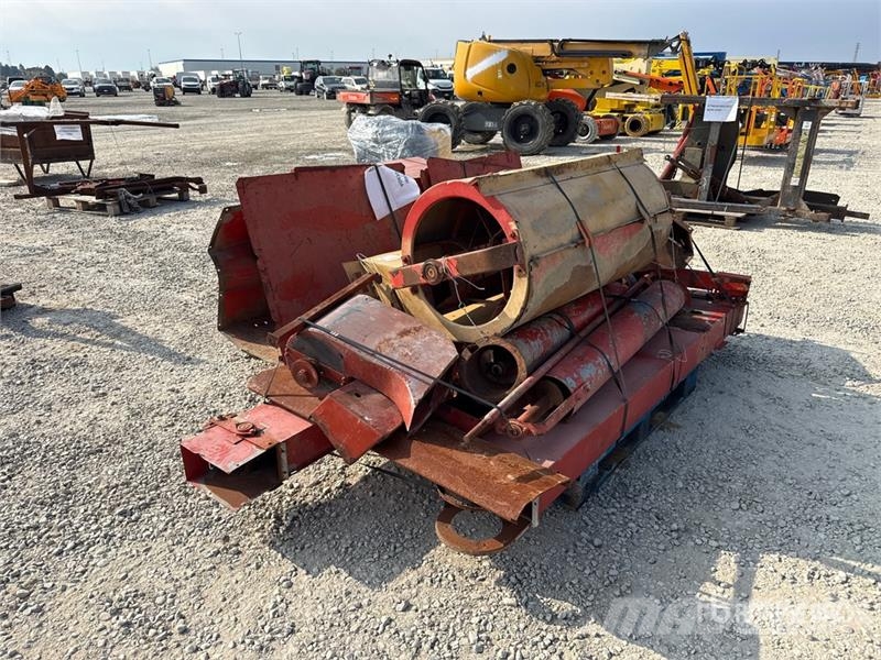 Laverda Qty of Agricultural Spare Parts Diger parçalar