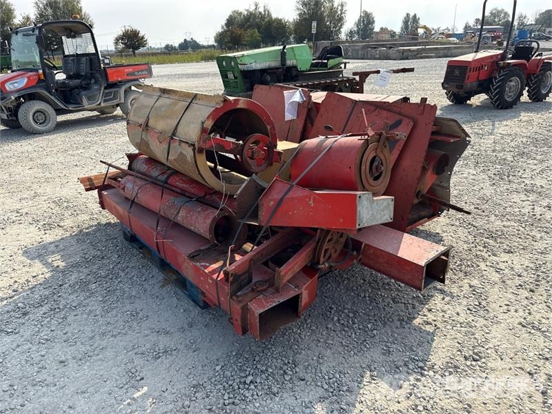 Laverda Qty of Agricultural Spare Parts Diger parçalar