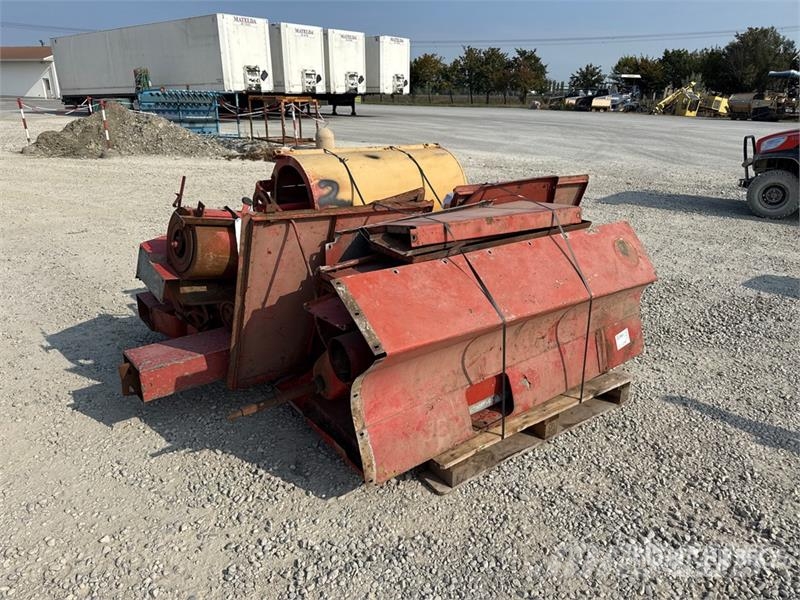 Laverda Qty of Agricultural Spare Parts Diger parçalar
