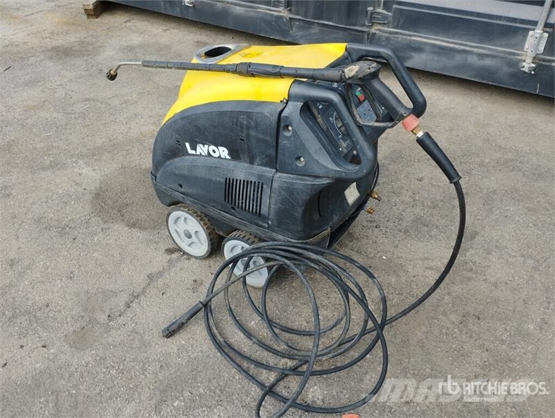 Lavorwash LKX 1310LP Professional Hot-Water Pressu Мийні апарати низького тиску