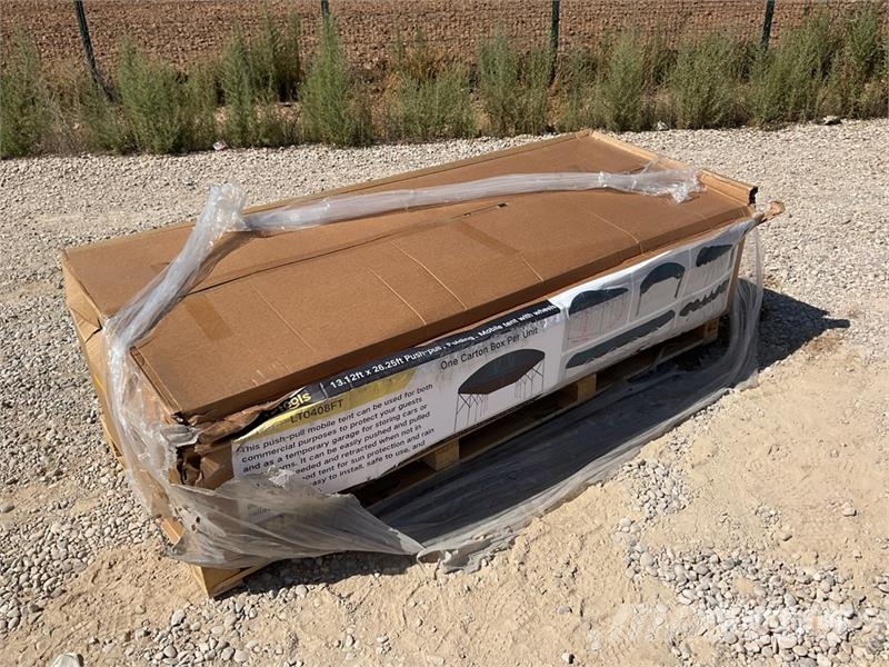LEAPtools LT0408FT 13.12ft x 26.25ft Mobile tent w Otros componentes