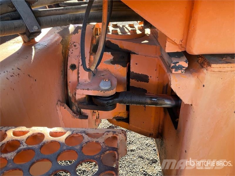 Lebrero VM6 Equipment Padfoot Drum Compactor Walzenzüge
