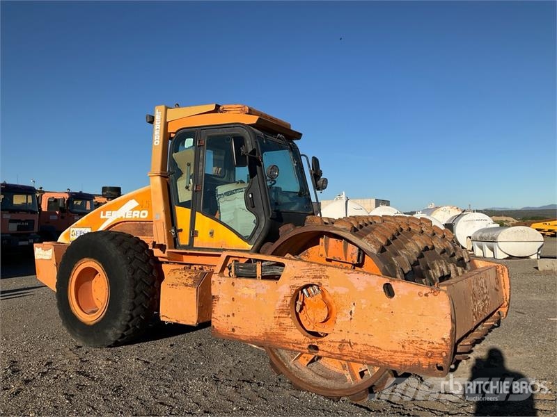 Lebrero VM6 Equipment Padfoot Drum Compactor Walzenzüge