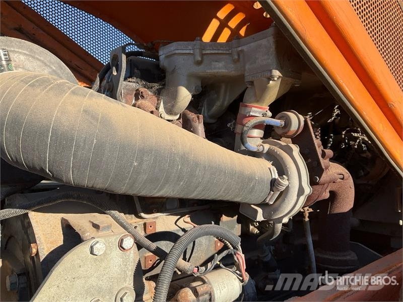 Lebrero VM6 Equipment Padfoot Drum Compactor Walzenzüge