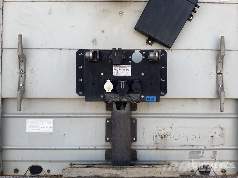 Lecitrailer 3E20 Tri/A Curtain Side Trailer Caja de lona