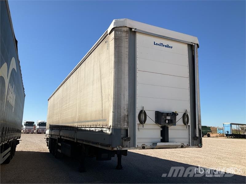 Lecitrailer Tri/A Curtain Side Trailer Curtainsider trailers