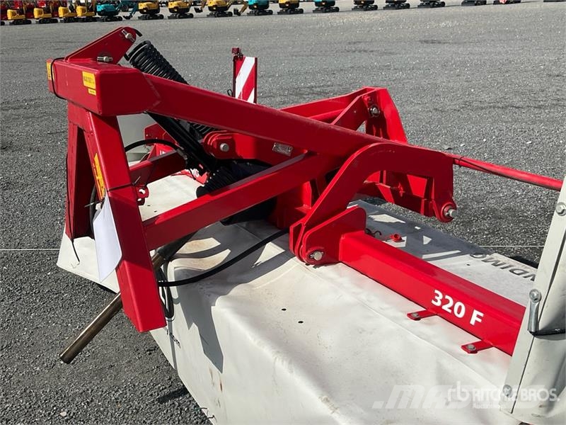 Lely 320F Front Disc Mower Slåttermaskiner