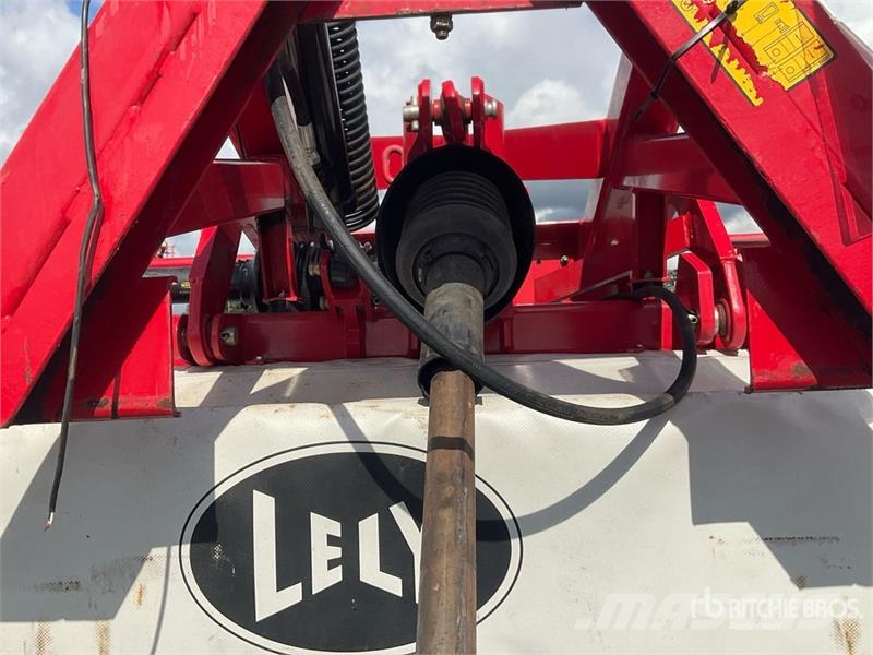 Lely 320F Front Disc Mower Slåttermaskiner