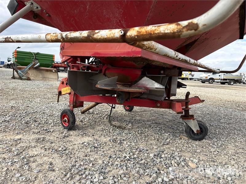 Lely Fertilizer Spreader معدات رش أسمدة