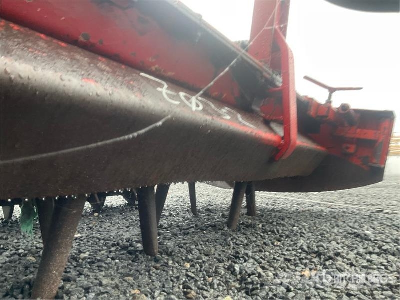 Lely Kopeg 3 Power Harrow الكاسحات وقلابات التربة ذات المحركات