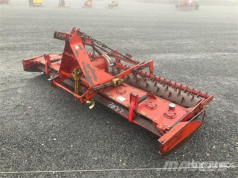 Lely Kopeg 3 Power Harrow الكاسحات وقلابات التربة ذات المحركات