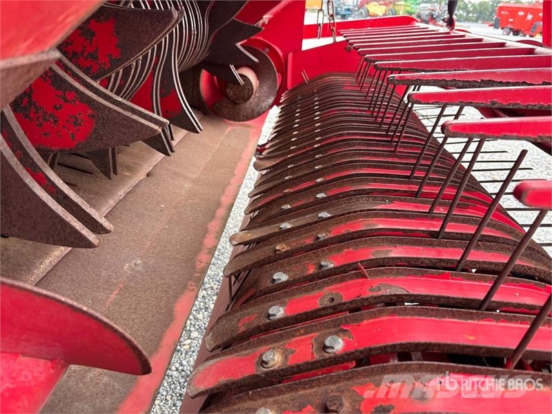 Lely RP445 Round Baler Rundbalspressar