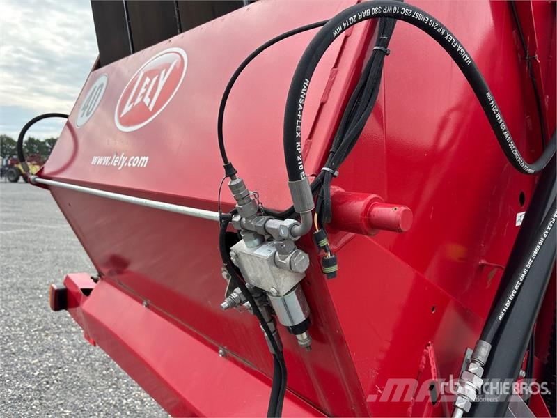 Lely RP445 Round Baler Rundbalspressar