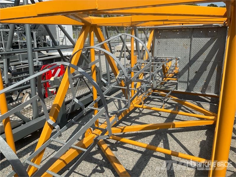 Liebherr 172 EC-B8 Litronic 8000 kg Flat-Top Tower Crane Stavebné žeriavy