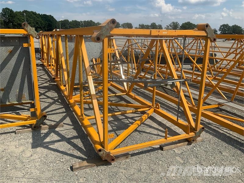 Liebherr 172 EC-B8 Litronic 8000 kg Flat-Top Tower Crane Stavebné žeriavy
