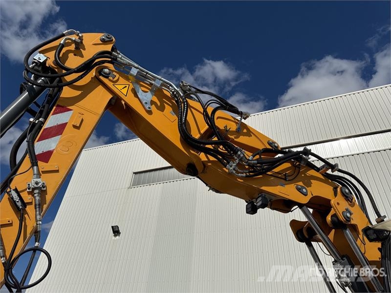 Liebherr A 913 Compact Litronic Pelle Sur Pneus Wheel Excav Pelle sur pneus