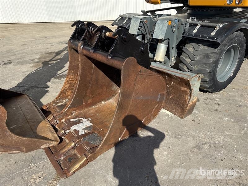 Liebherr A 913 Compact Litronic Pelle Sur Pneus Wheel Excav Pelle sur pneus