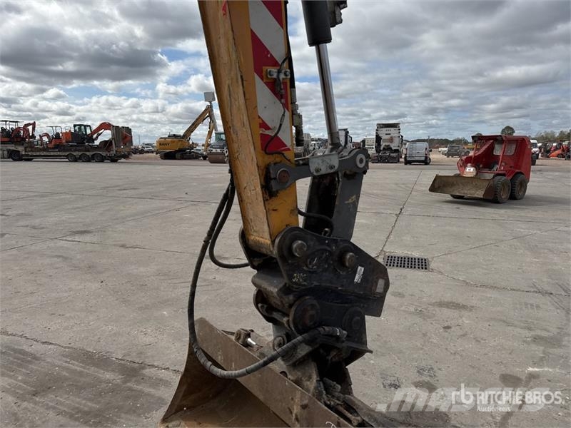 Liebherr A910 Compact Pelle Sur Pneus Wheel Excavator Ratiniai ekskavatoriai