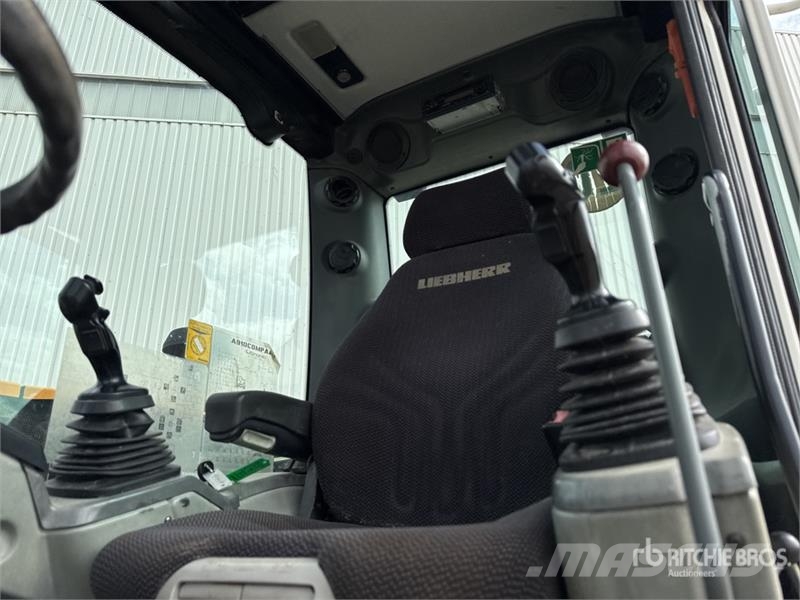 Liebherr A910 Compact Pelle Sur Pneus Wheel Excavator Ratiniai ekskavatoriai