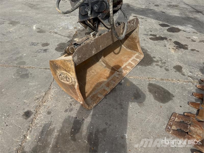 Liebherr A910 Compact Pelle Sur Pneus Wheel Excavator Ratiniai ekskavatoriai