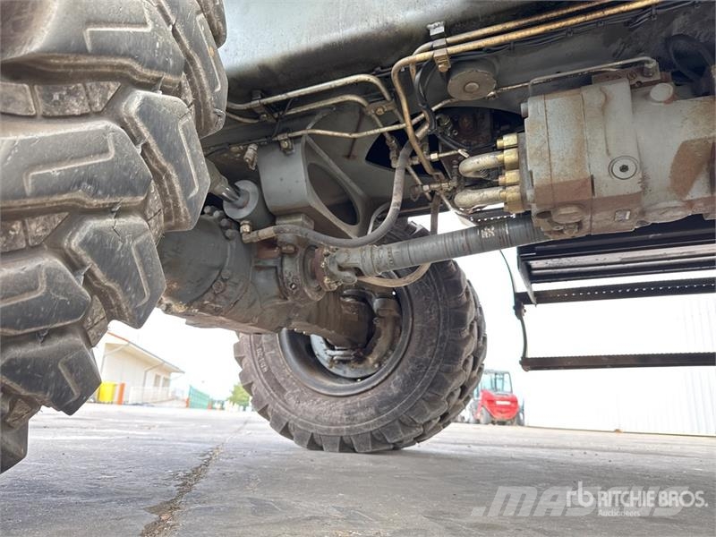 Liebherr A910 Compact Pelle Sur Pneus Wheel Excavator Ratiniai ekskavatoriai