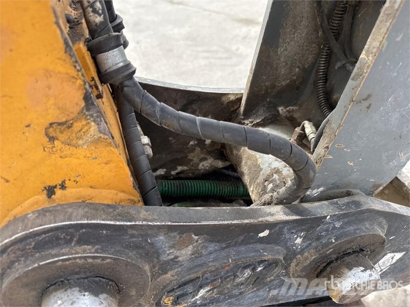 Liebherr A910 Compact Pelle Sur Pneus Wheel Excavator Ratiniai ekskavatoriai