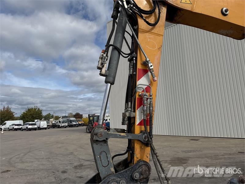 Liebherr A910 Compact Pelle Sur Pneus Wheel Excavator Ratiniai ekskavatoriai