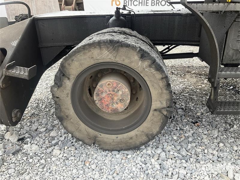 Liebherr A914 Wheel Material Handler Gradbeništvo - drugo