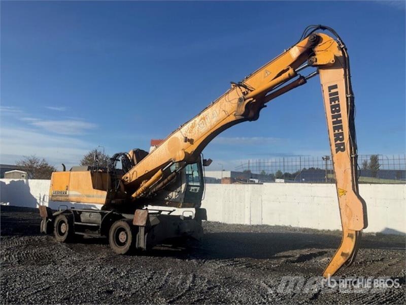 Liebherr A914 Wheel Material Handler Gradbeništvo - drugo