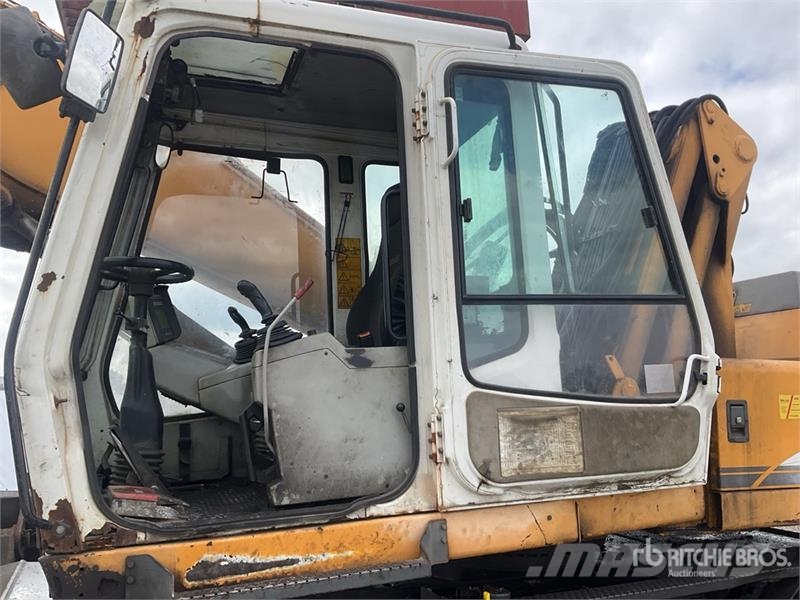 Liebherr A914 Wheel Material Handler Gradbeništvo - drugo