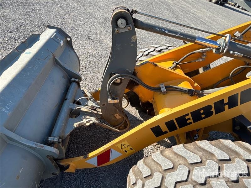 Liebherr L506C Wheel Loader 轮式装载机