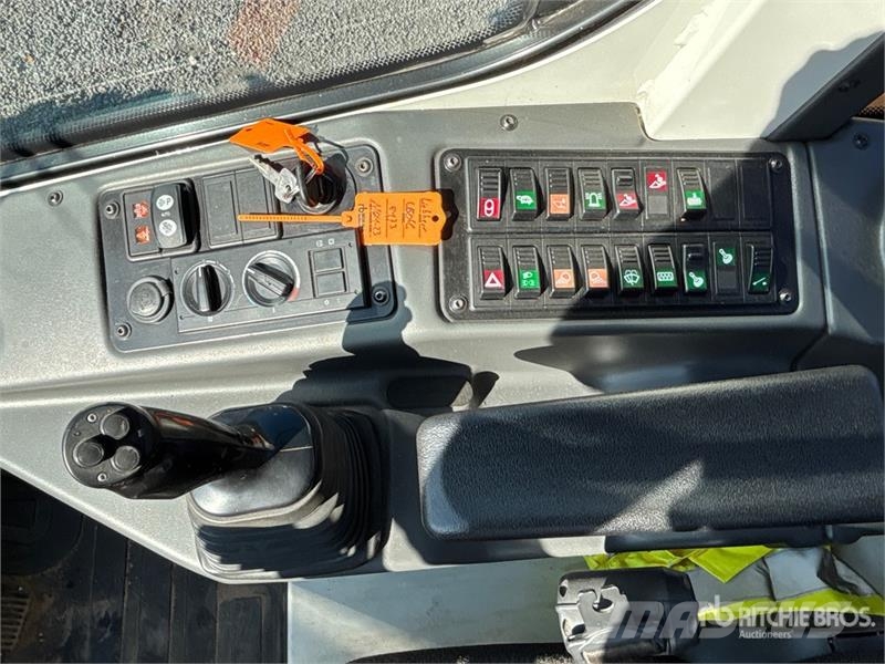 Liebherr L506C Wheel Loader Kolesni nakladalci