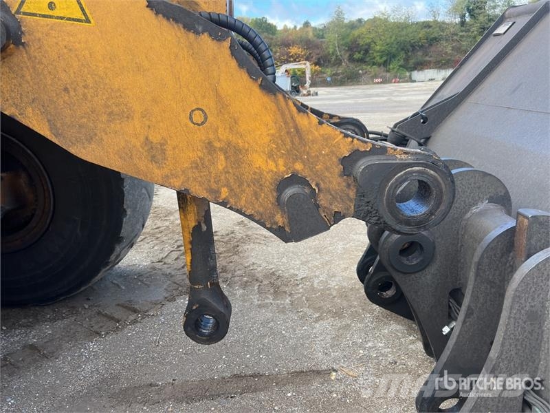 Liebherr L586 Chargeuse Sur Pneus Wheel Loader لوادر بعجل