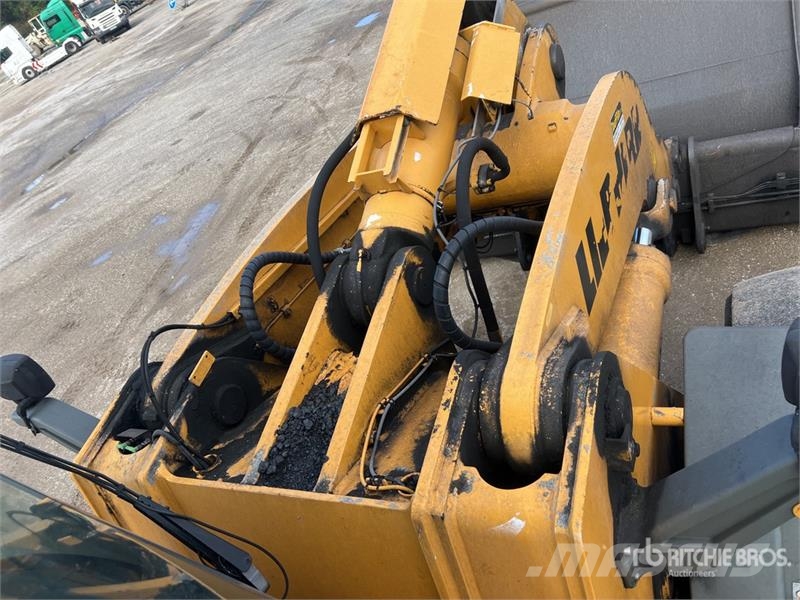Liebherr L586 Chargeuse Sur Pneus Wheel Loader لوادر بعجل