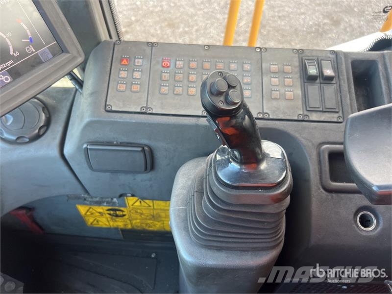 Liebherr L586 Chargeuse Sur Pneus Wheel Loader لوادر بعجل