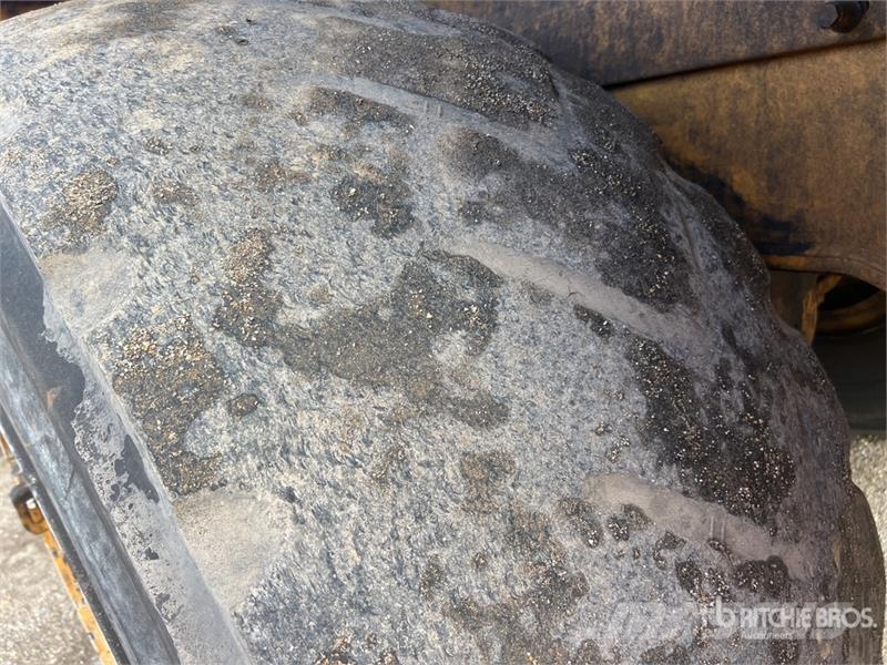 Liebherr L586 Chargeuse Sur Pneus Wheel Loader لوادر بعجل