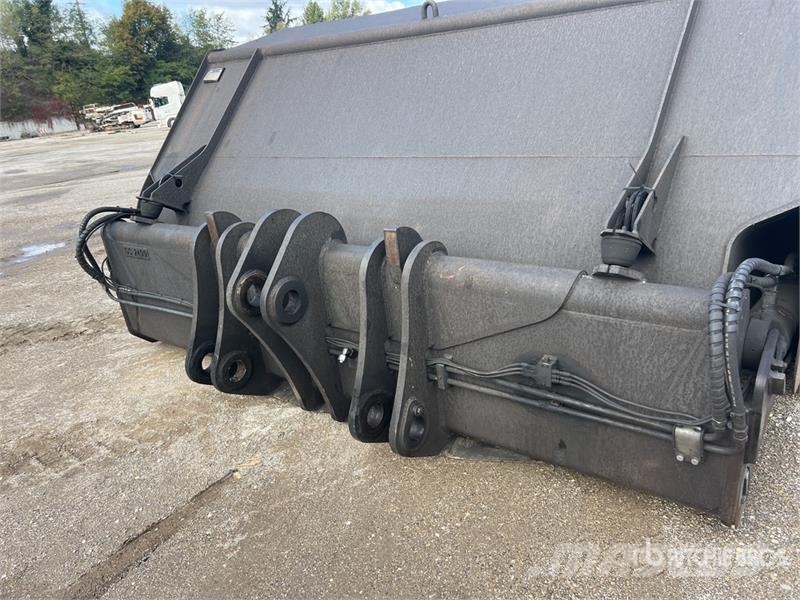 Liebherr L586 Chargeuse Sur Pneus Wheel Loader لوادر بعجل