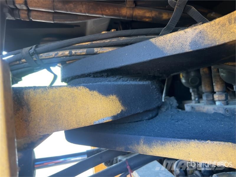 Liebherr L586 Chargeuse Sur Pneus Wheel Loader لوادر بعجل