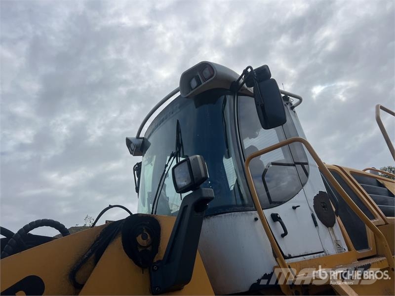 Liebherr L586 Chargeuse Sur Pneus Wheel Loader لوادر بعجل