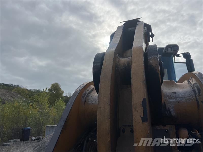 Liebherr L586 Chargeuse Sur Pneus Wheel Loader لوادر بعجل