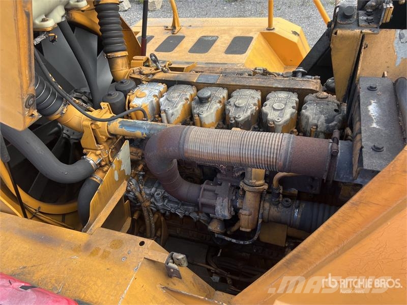 Liebherr L586 Chargeuse Sur Pneus Wheel Loader لوادر بعجل