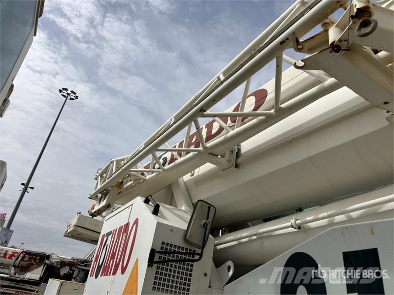 Liebherr LTM1050 All Terrain Crane Guindastes todo-terreno