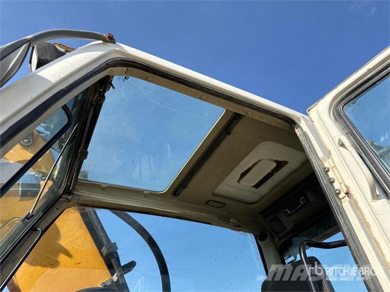 Liebherr R317 Litronic Tracked Excavator Beltegraver