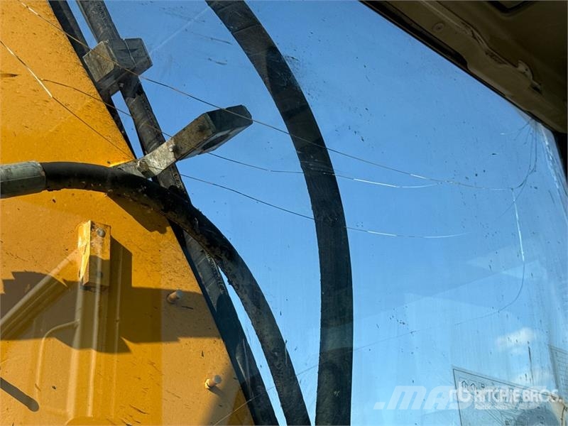 Liebherr R317 Litronic Tracked Excavator Beltegraver